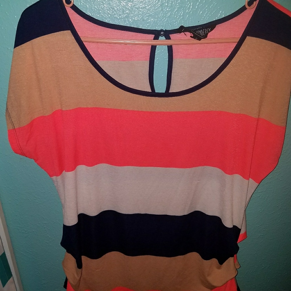 Short sleeved tee